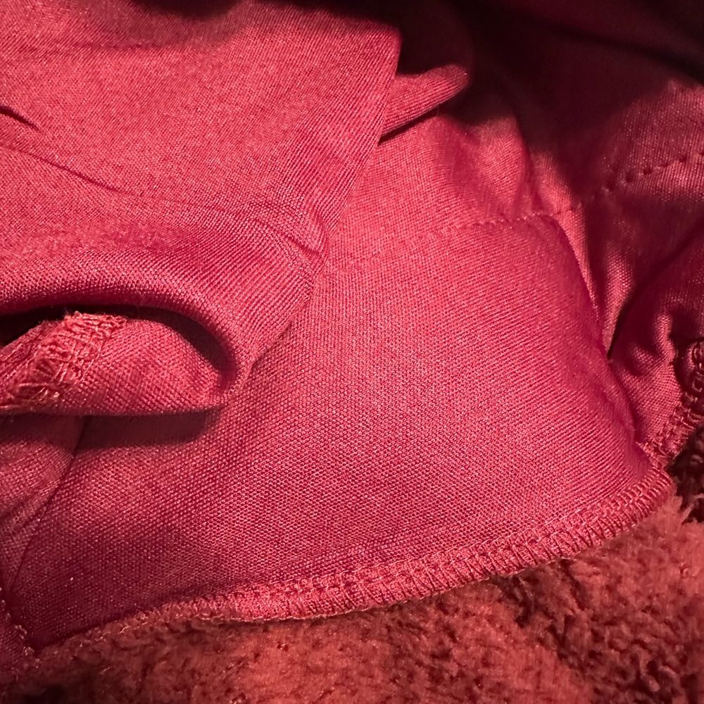 Hem & Thread Sherpa pullover - Picture 8 of 8